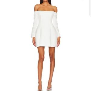 REVOLVE WHITE MINI DRESS: Elliatt Vida dress (ivory)